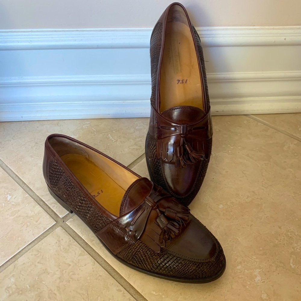 Johnson and Murphy RARE loafers